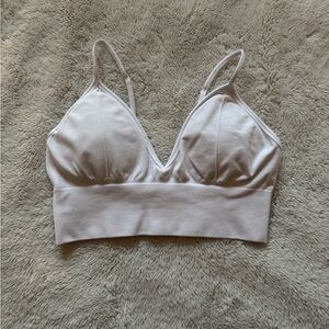 Alphalete sports bra